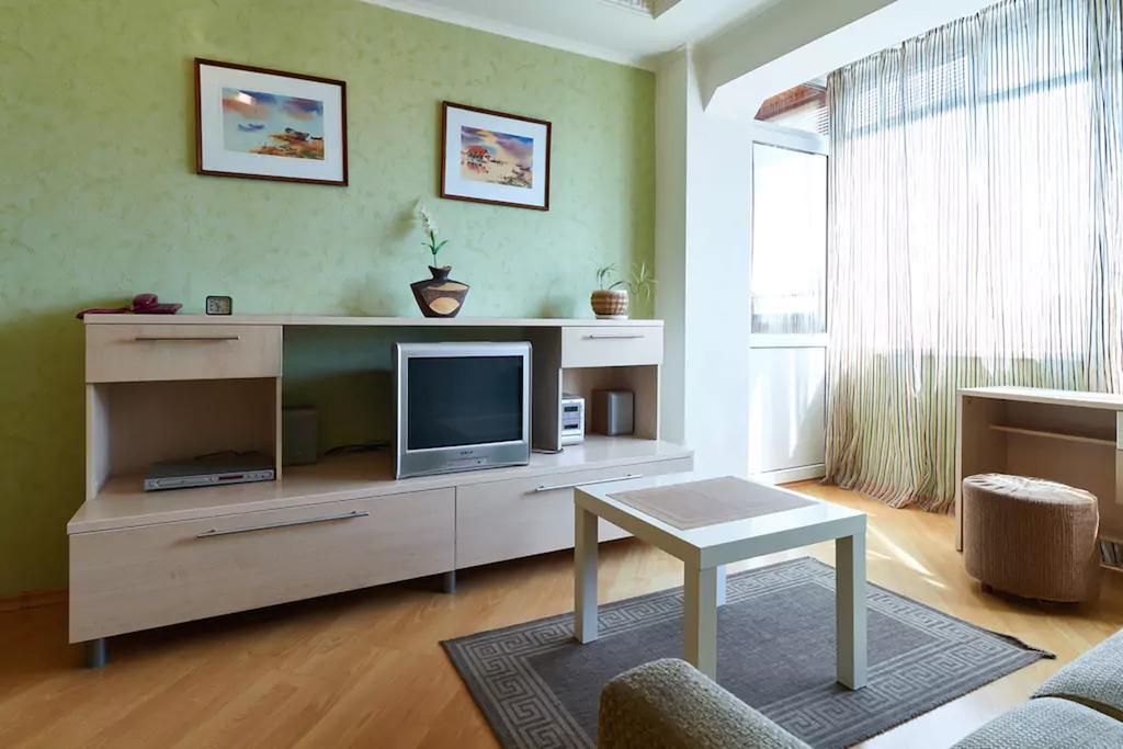 Home Hotel Apartments On Livoberezhna Киев Экстерьер фото
